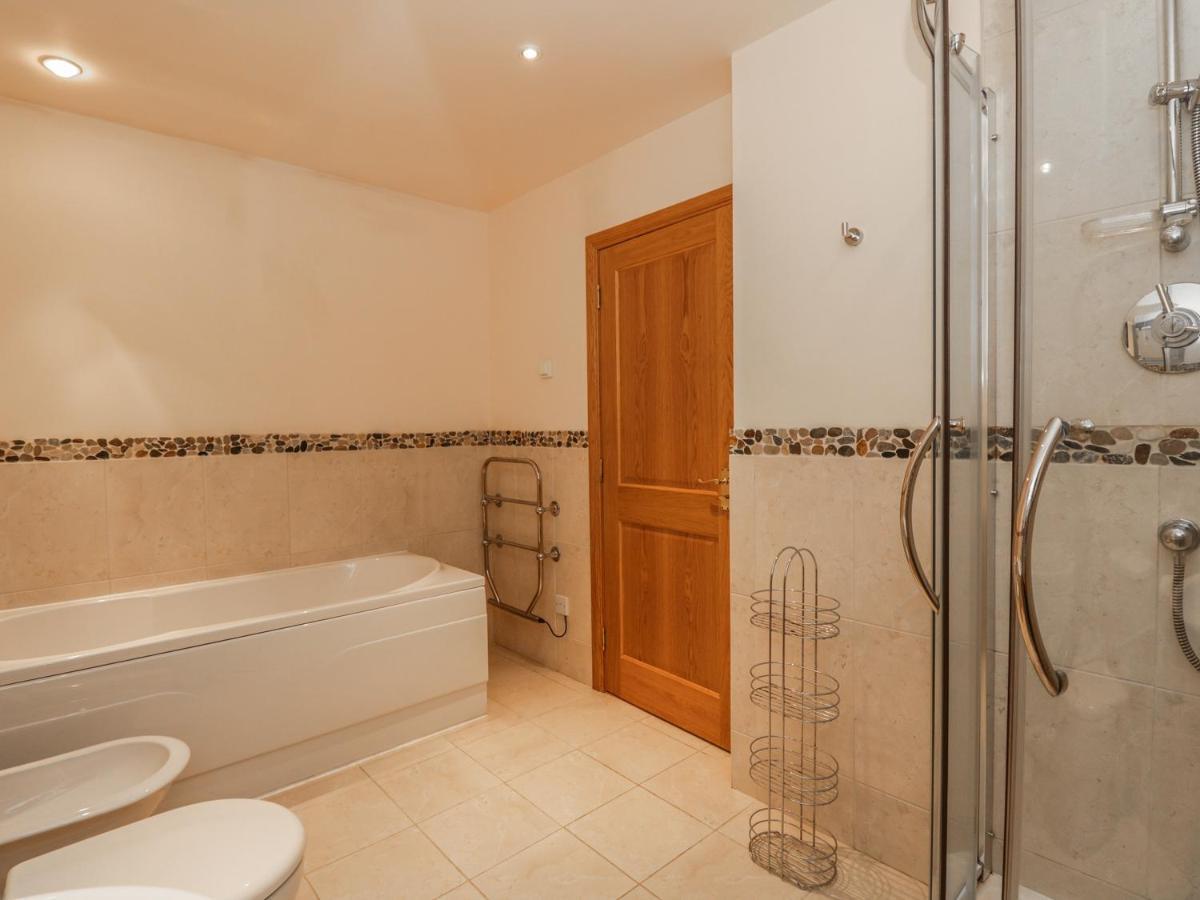 Burnside Lodge Lodge 1, Glengoulandie Aberfeldy Ngoại thất bức ảnh
