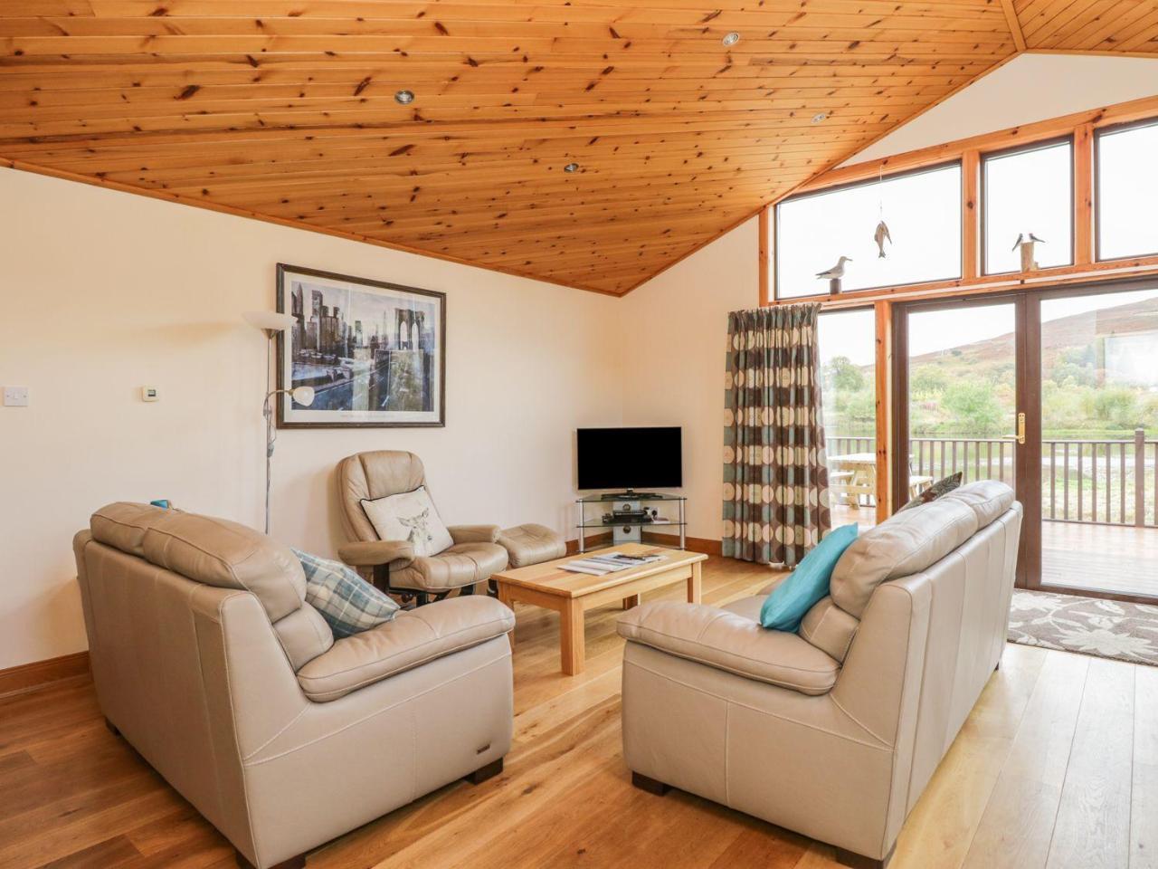 Burnside Lodge Lodge 1, Glengoulandie Aberfeldy Ngoại thất bức ảnh